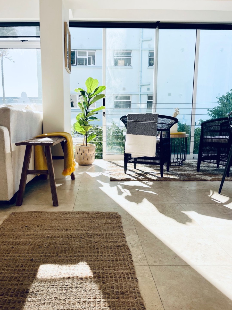 To Let 3 Bedroom Property for Rent in Sea Point Western Cape